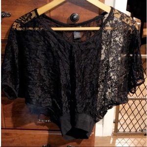 Lacey black top